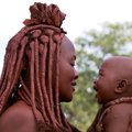 u kmena himba v namibia na juhu afriky