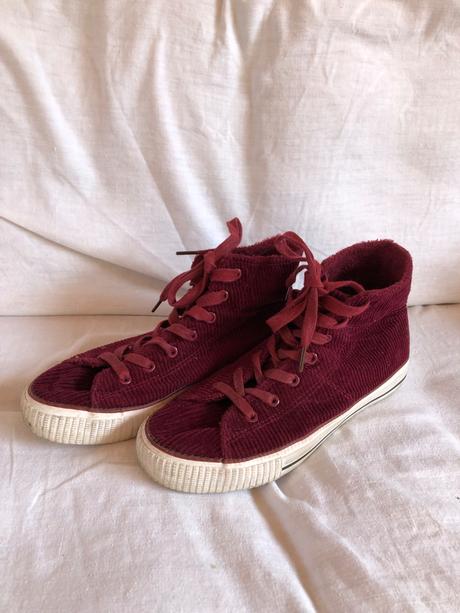 Menčestrová poltopánky, 38