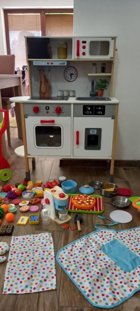 Kuchyna s prislusenstvom,