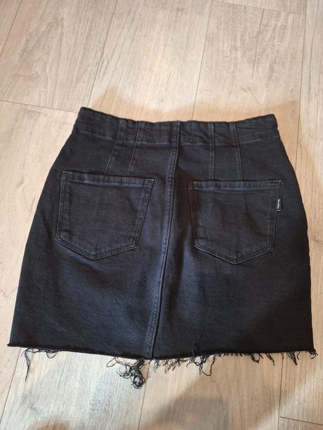 Riflová sukňa, bershka,s