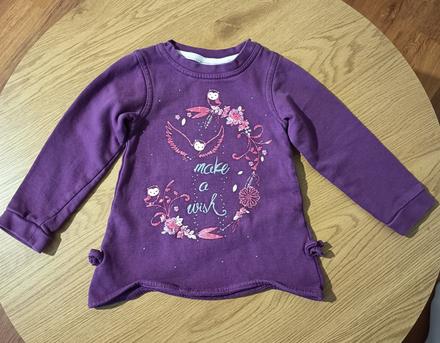 Fialová mikinka, 98