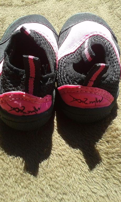 Topánky do vody, 23