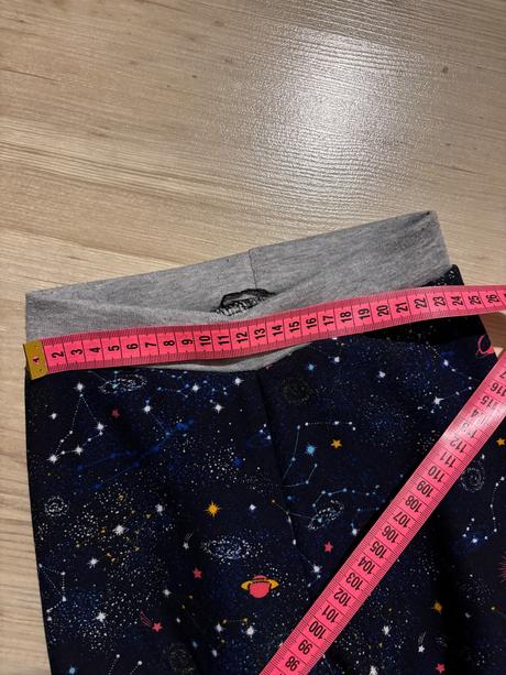 Teplè zimnè legíny, 122