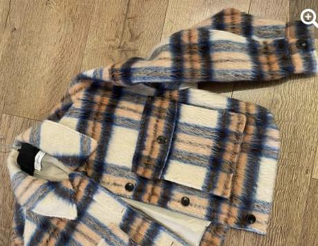 Krásny kabátik, reserved,m