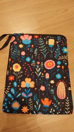 Obal na knihu s kvetinkami, 