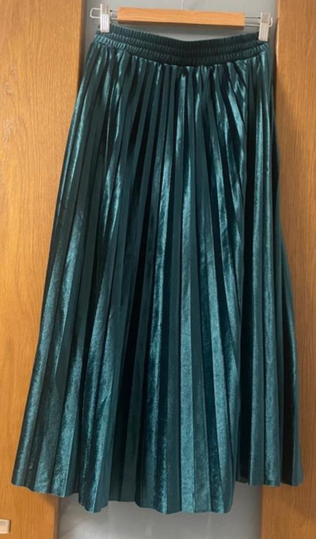 Smaragdová midi sukňa reserved, reserved,m