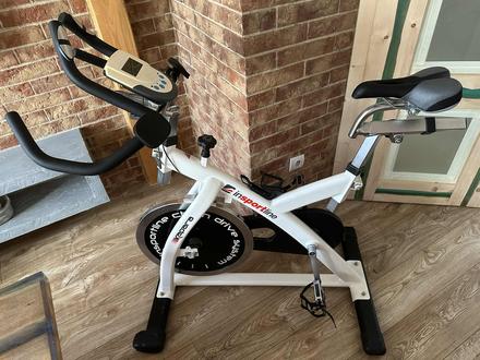 Stacionárny bicykel insportline,