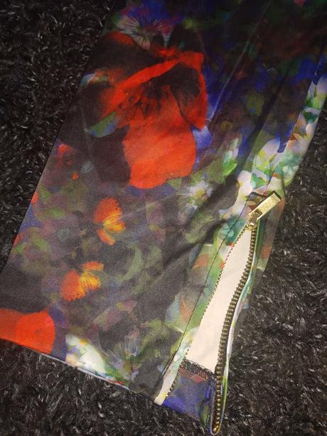 Dámske kvietkované nohavice h&m, h&m,s