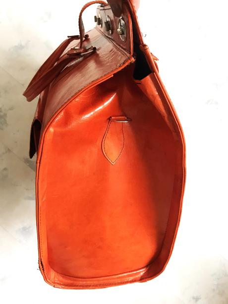 Kožená cestovná taška,