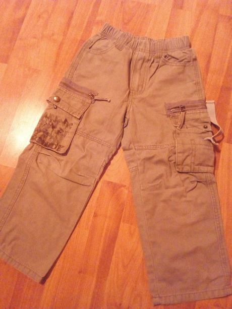 Chlapčenské nohavice, 110