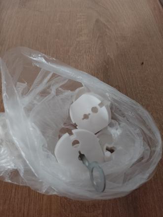 Poistky do zasuviek,