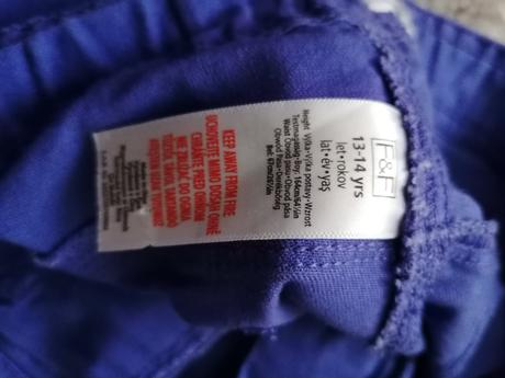 Fialové kratasky, f&f,s