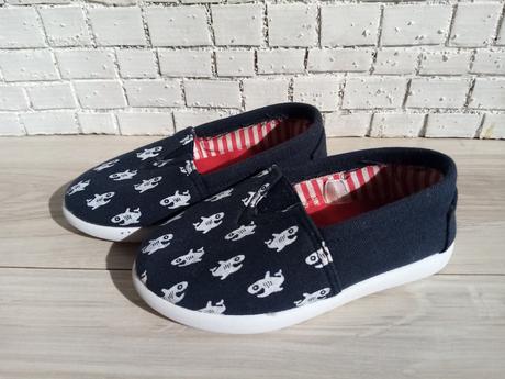 Detské papučky s motívom žraloka v.23, 23