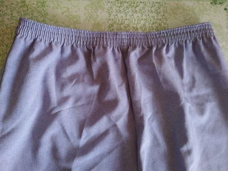 Dámske šedo fialové elegantné 3/4 nohavice england, xl