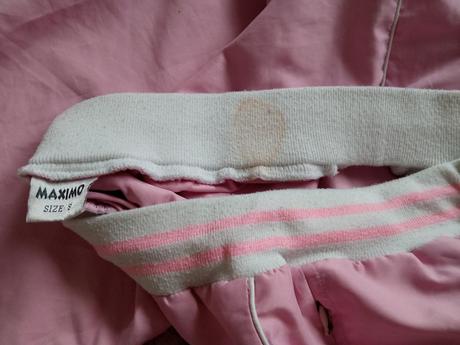 Športové nohavice s, s