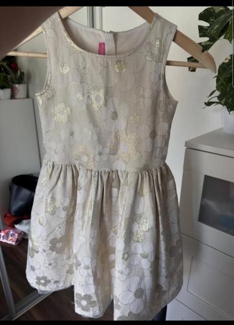 Spoločenské saty na svadbu 6-7 zlate, 122