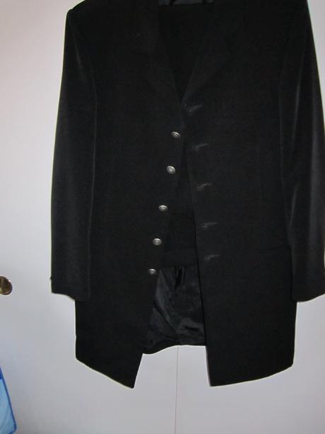 1569. elegantný oblek s dlhším sakom, 48