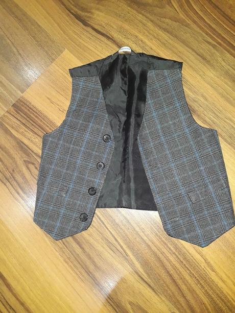 Vestička na slávnosť 98, 98