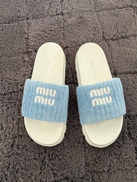 Šľapky miu miu, 38