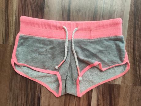 Šortky / kraťasy, xs