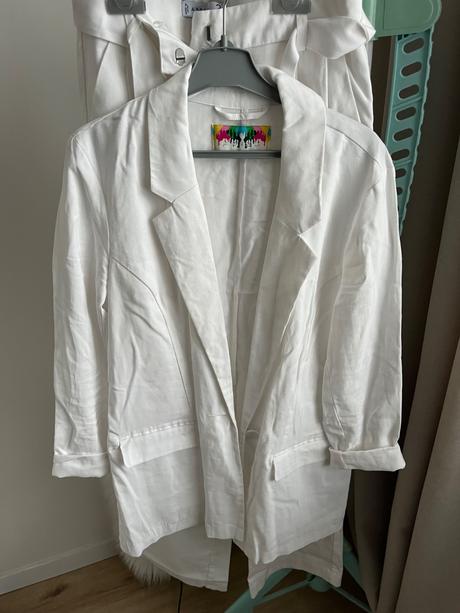 Biely dámsky kostým, amisu,xs