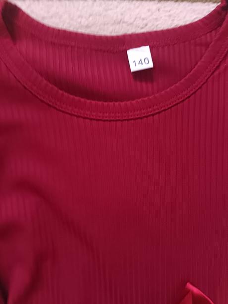 Dievčenské šaty, 140