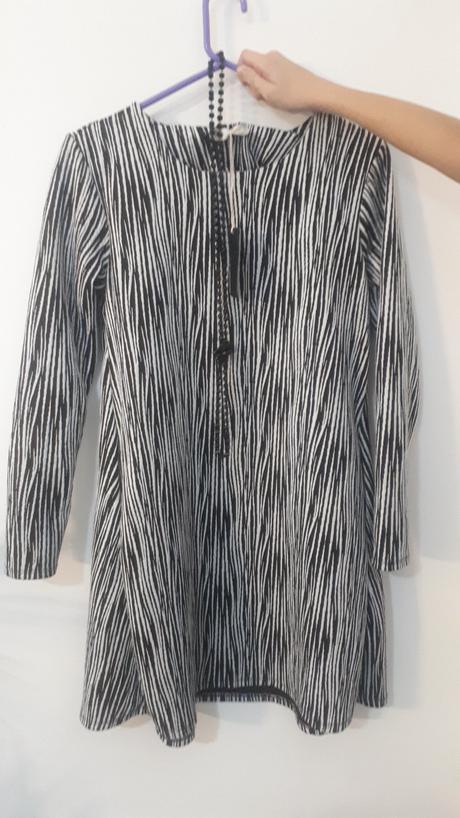 Ciernobiele saty s nahrdelnikom, 42 / 44 / xl