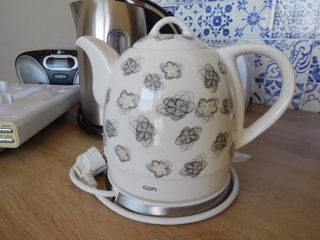 Rýchlovarná konvica porcelánová, 