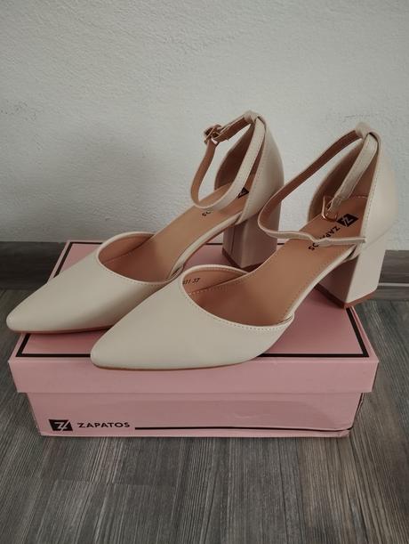 Lodičky veľ.37, 37