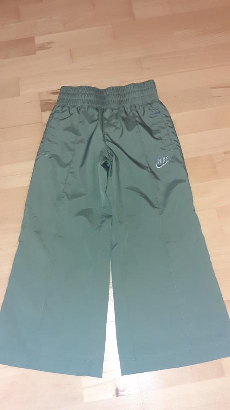 Tenke letne nike, nike,98