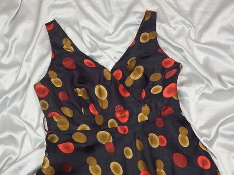 Kvalitné elegantné šaty, 40