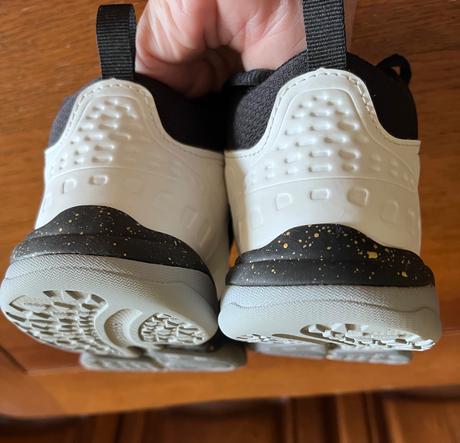 Športová basketbalová obuv tarmak kipsta, 33