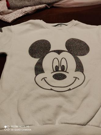 Dievcenska mikina, 134