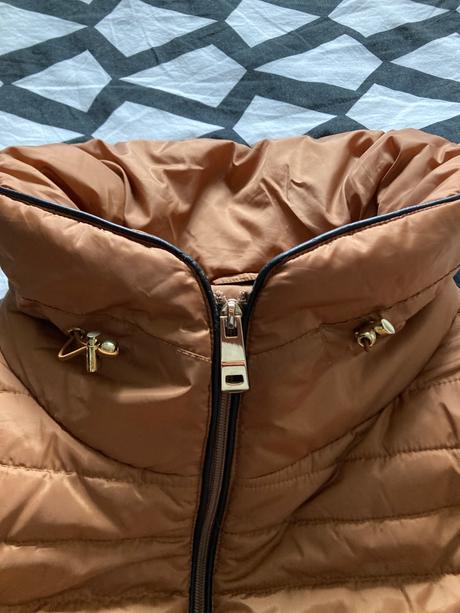 Dámska bunda vel.42 s poštou, esmara,42