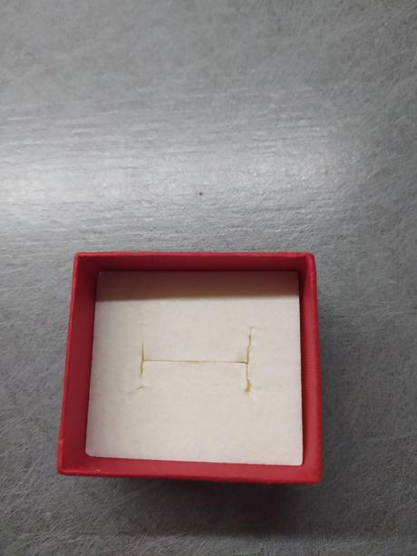 Krabička na prsteň, 