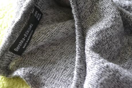 Teplejší overal s volánom bershka s/m, bershka,m