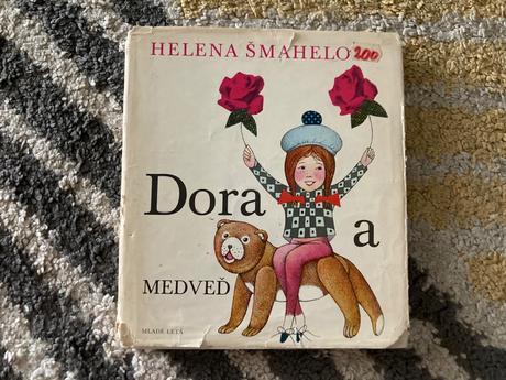 Dora a medveď-prvé vyd.1979, 