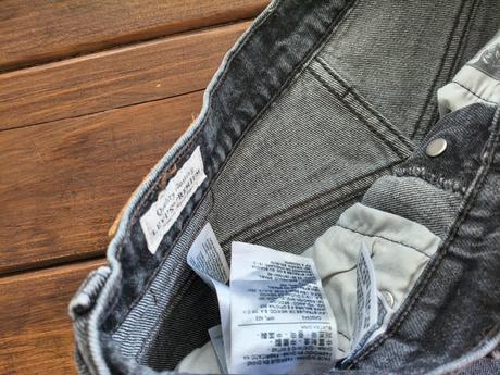 Levis 501 riflové sivé šortky xs-26, levis,s