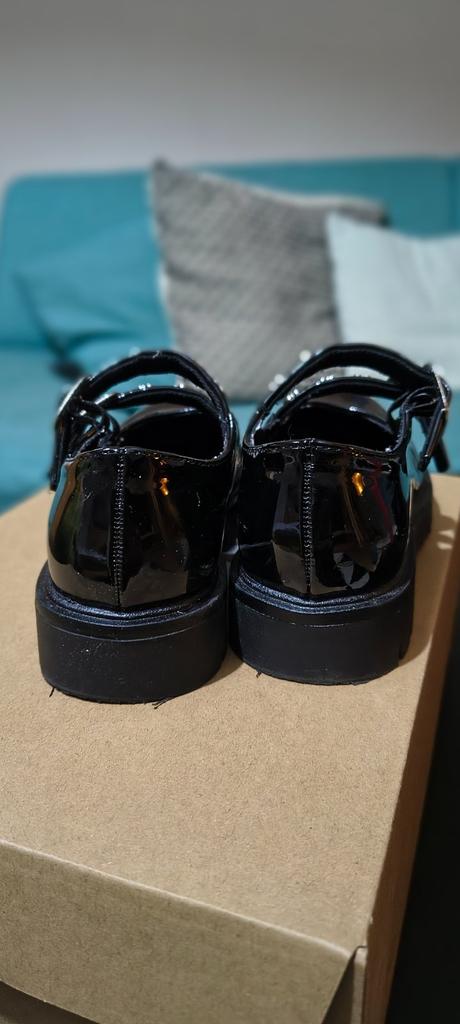 Lakované poltopánky, reserved,32