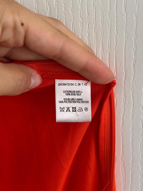 Oranžovo-červené hodvábne šaty, m