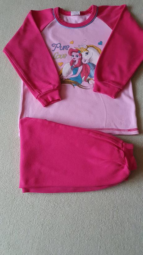 Teplé pyžamko, disney,122