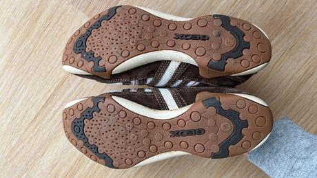 Kožené poltopánky geox č.36 top stav, geox,36