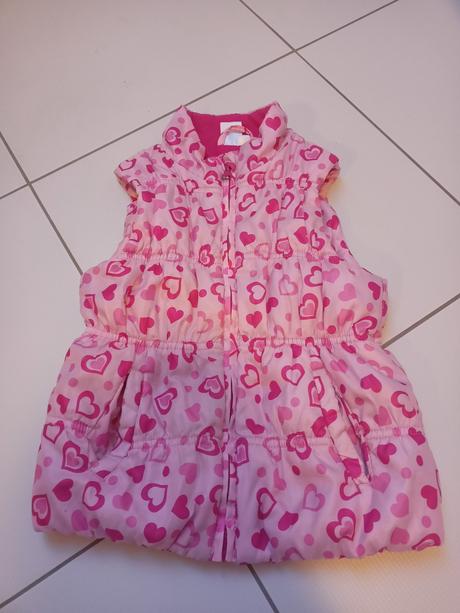 Dievčenská vesta, 110