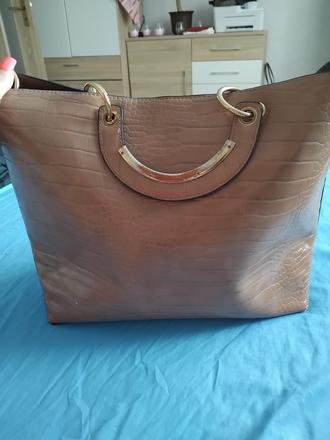 Kabelka krémovo bezova,