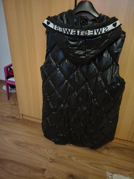 Predám novú vestu čiernu, xxl