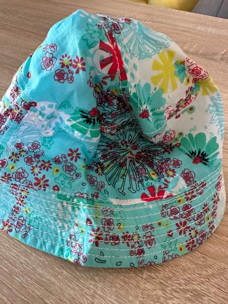 Dievčenský klobucik, lego,<50