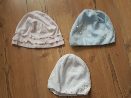 Dievčenské čiapky m, <50