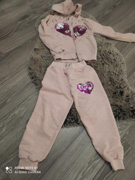 Tepláková súprava, 110