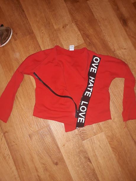 Mikina cervena so sikmym zipsom 110, 110