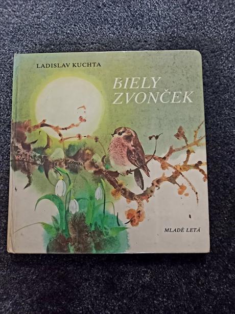 Biely zvoncek retro kniha, 